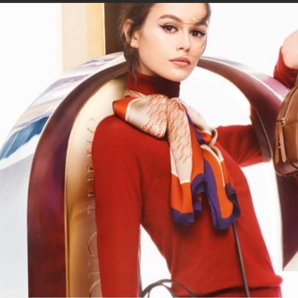 Both Winter tops for only $10!  Closet clean out! - Picture 9 of 14